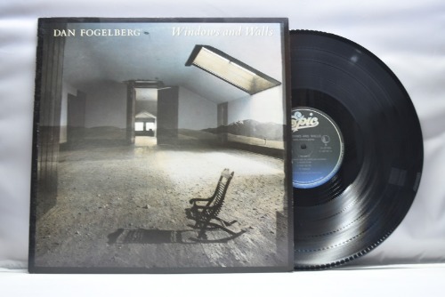 Dan Fogelberg[댄 포겔버그]-Windows and wallsㅡ 중고 수입 오리지널 아날로그 LP