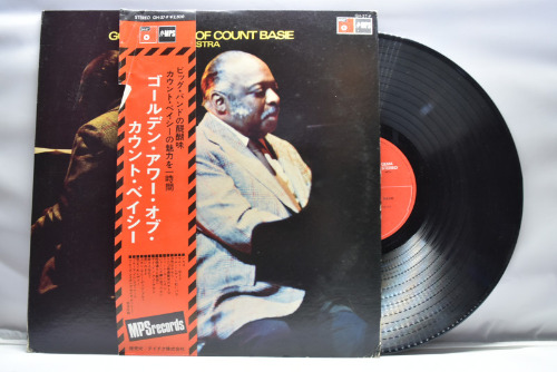 Count Basie [카운트 베이시] - Golden Hour of Count Basie and His Orchestra ㅡ 중고 수입 오리지널 아날로그 LP