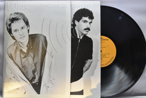 Daryl Hall &amp; John Oates [대릴 홀 &amp; 존 오츠] - Voices ㅡ 중고 수입 오리지널 아날로그 LP