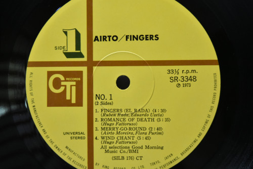 Airto [에알토 모레이라] ‎- Fingers - 중고 수입 오리지널 아날로그 LP