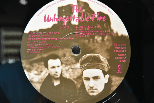 U2 [유투] - The Unforgettable Fire ㅡ 중고 수입 오리지널 아날로그 LP