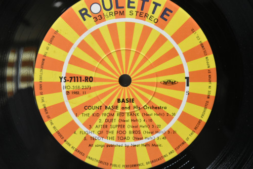 Count Basie And His Orchestra [카운트 베이시] - Basie + Neal Hefti Arrangemrents - 중고 수입 오리지널 아날로그 LP