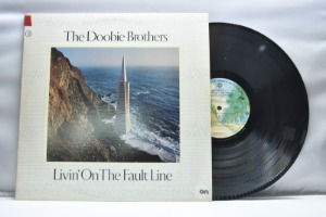 The Doobie Brothers[두비 브라더스]- Livin&#039; on the fault lineㅡ 중고 수입 오리지널 아날로그 LP