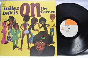 Miles Davis [마일스 데이비스] - On The Corner - 중고 수입 오리지널 아날로그 LP