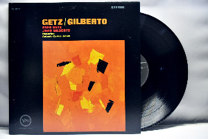 Stan Getz, João Gilberto Featuring Antonio Carlos Jobim [스탄 게츠, 주앙 질베르토, 안토니오 카를로스 조빔] – Getz / Gilberto (명반 100선 시리즈 / 200Gram Remastered) - 중고 수입 오리지널 아날로그 LP