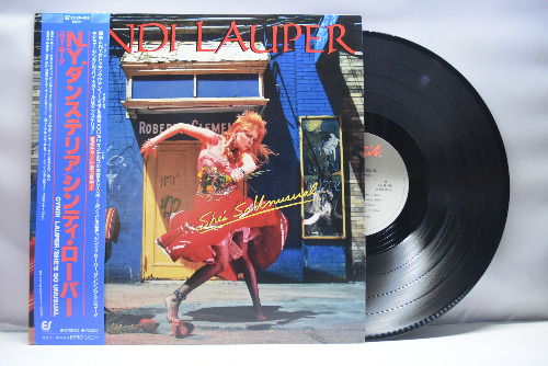 Cyndi Lauper [신디 로퍼] - She&#039;s So Unusual ㅡ 중고 수입 오리지널 아날로그 LP