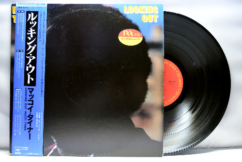 McCoy Tyner [맥코이 타이너]‎ - Looking Out - 중고 수입 오리지널 아날로그 LP