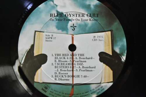 Blue Oyster Cult [블루 오이스터 컬트] - On Your Feet Or On Your Knees ㅡ 중고 수입 오리지널 아날로그 LP