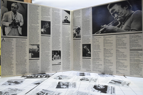 Miles Davis ‎[마일스 데이비스] - Directions  - 중고 수입 오리지널 아날로그 LP