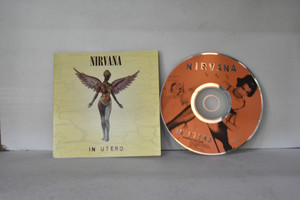 NIRVANA-IN UTERO(닐바나-인 우테로)(CD0003) 수입 중고 CD