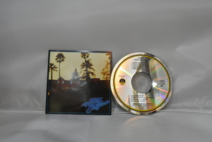 EAGLES(이글스) -HOTEL CALIFORNIA(0098) 수입 중고 CD