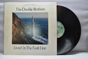 The Doobie Brothers[두비 브라더스] – Livin&#039; on the Fault Line ㅡ 중고 수입 오리지널 아날로그 LP
