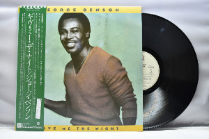 GEORGE BENSON [조지 벤슨] – GIVE ME THE NIGHT ㅡ 중고 수입 오리지널 아날로그 LP