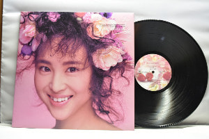 Seiko Matsuda [마츠다 세이코] - Strawberry Time - 중고 수입 오리지널 아날로그 LP