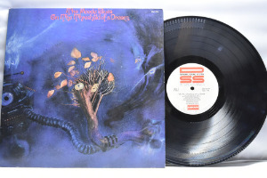 The Moody Blues [무디 블루스] - On The Threshold Of A Dream ㅡ 중고 수입 오리지널 아날로그 LP