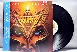 Triumph [트라이엄프] ‎– Never Surrender (Promo) ㅡ 중고 수입 오리지널 아날로그 LP